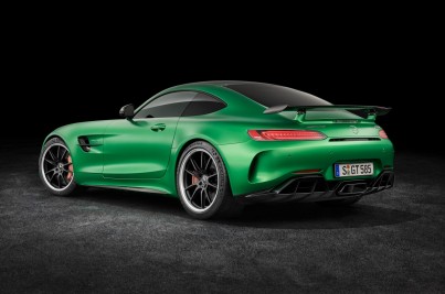 Nový Mercedes AMG GT-R