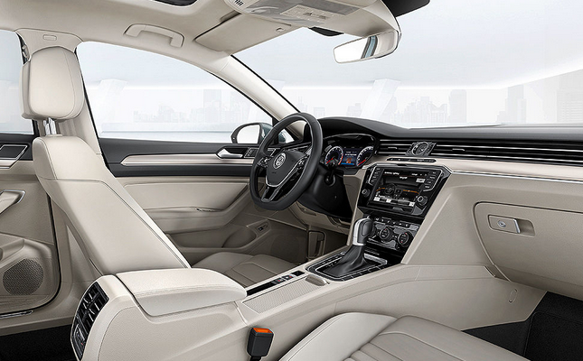 Volkswagen Passat interiér