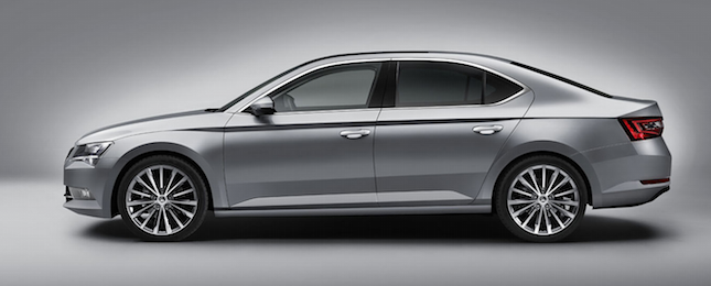 Nová Škoda Superb 2015 2